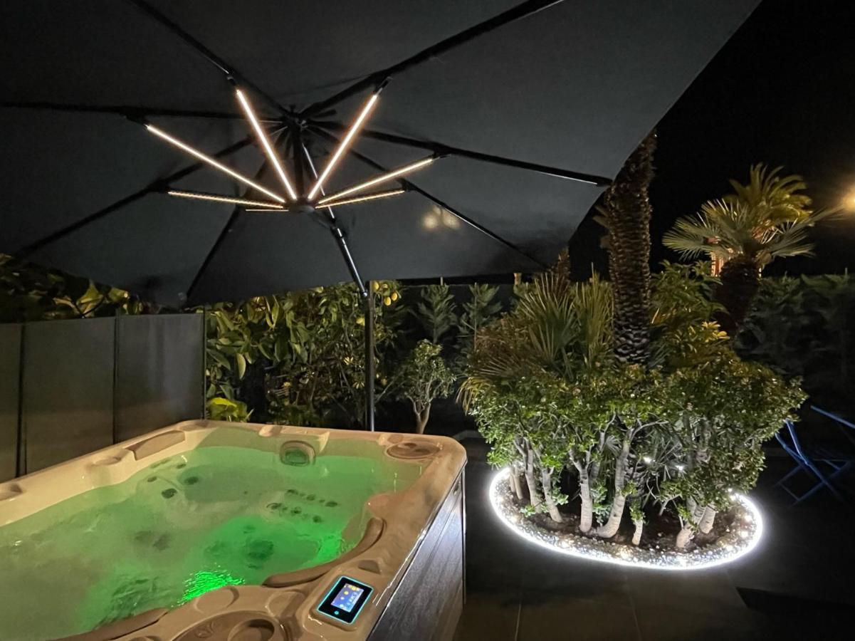 Leilighet Luxury Garden Jacuzzi Promenade *